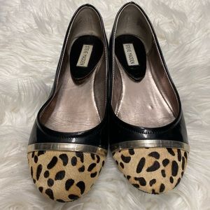 Steve Madden patten black & leopard flats